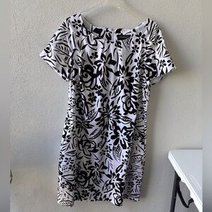 Lane Bryant Size 16 Black/white Short sleeve Dress Side pockets Back zip